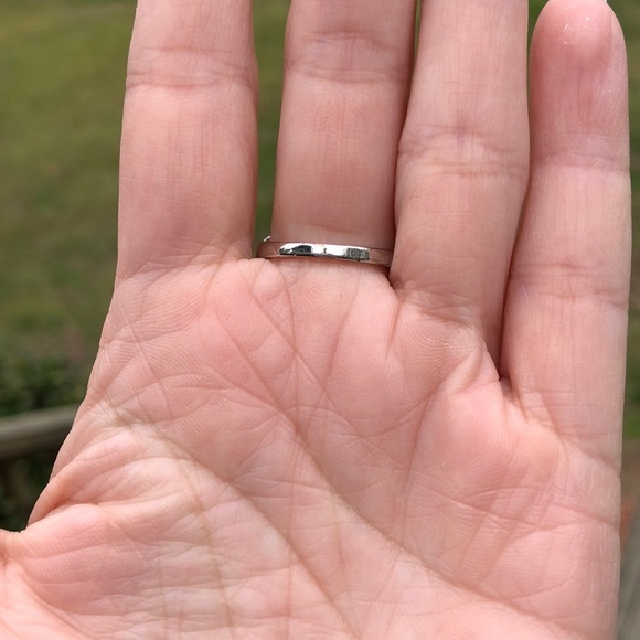 Navy blue and white around silver ring - Picture 4 of 4